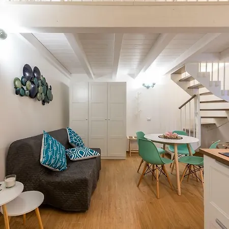 Apartmán David Pretty Loft Near Station Casatuabari *