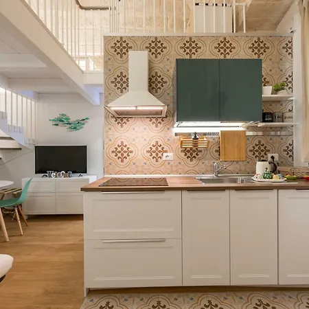 David Pretty Loft Near Station Casatuabari Bari